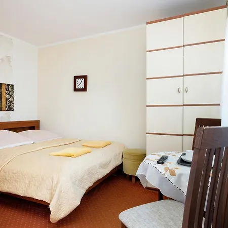 Bed & Breakfast Willa Studio 4*
