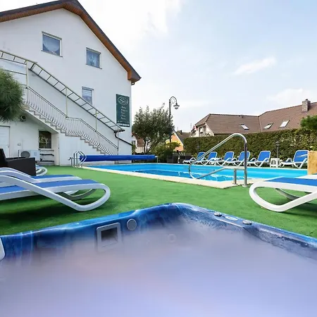 威拉民宿 3* 里沃