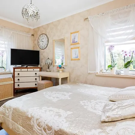 Willa Studio Bed & Breakfast Rewal